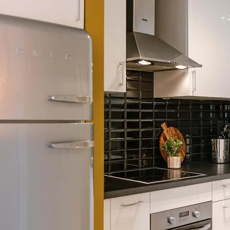 Huswell - Comfortable With Sea View Apartment *